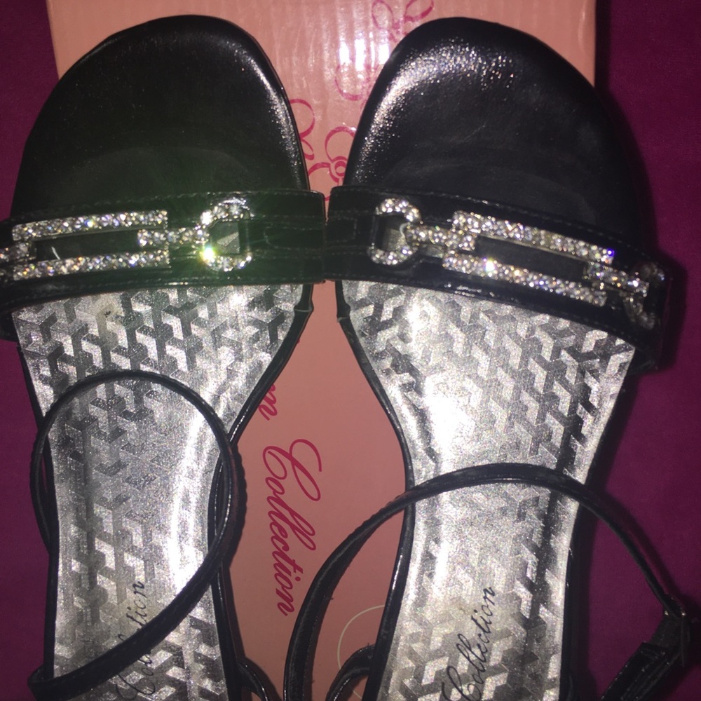 Blossom Collection black size 5 1/2 heels - Picture 2 of 7